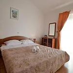 Bonex * Privlaka (Zadar)