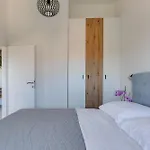 Bonex * Privlaka (Zadar)