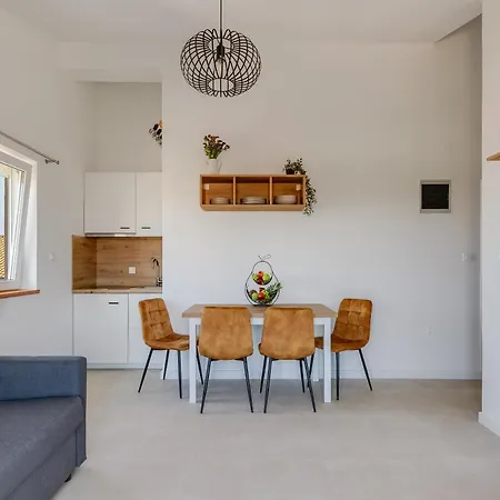 Bonex * Privlaka (Zadar)