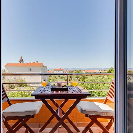 Bonex Apartment *