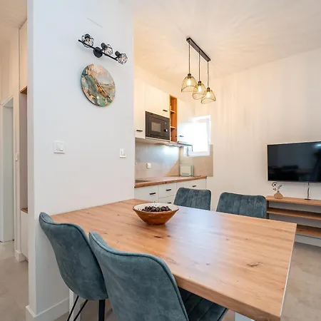 Bonex Apartment *