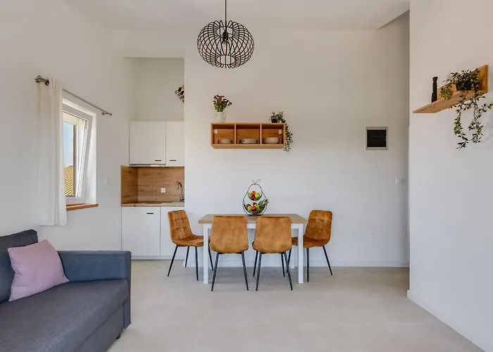 Bonex * Privlaka (Zadar)